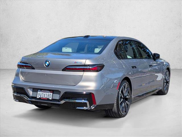 Used 2025 BMW i7 M70 AWD/4WD image 5