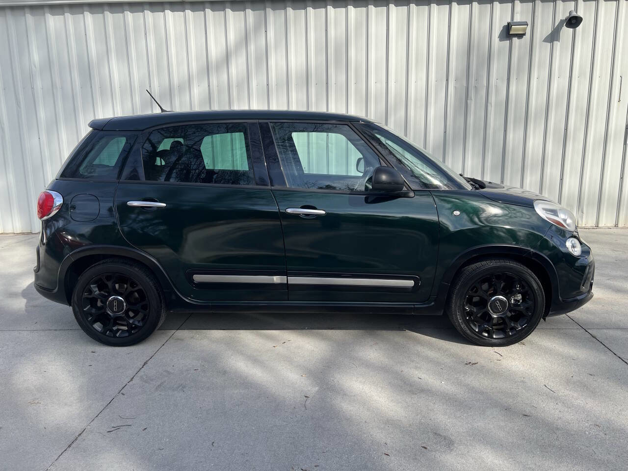 Used 2015 FIAT 500L Trekking image 2