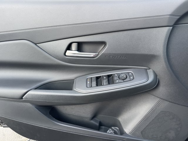 New 2026 Nissan Sentra SV w/ SV Convenience Package FWD image 5