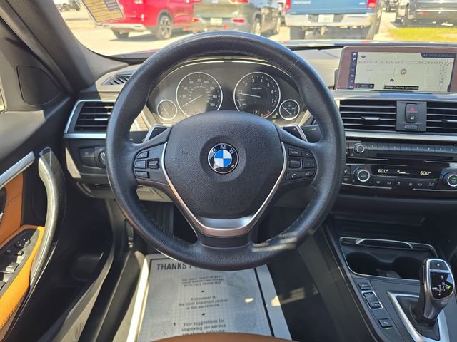 Used 2018 BMW 330i xDrive Sedan w/ Premium Package image 10