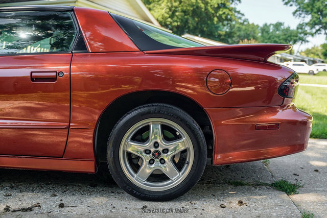 Used 2002 Pontiac Firebird Trans Am RWD image 5