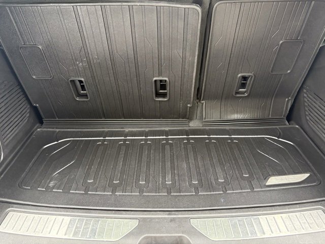 Certified 2023 GMC Yukon Denali image 7