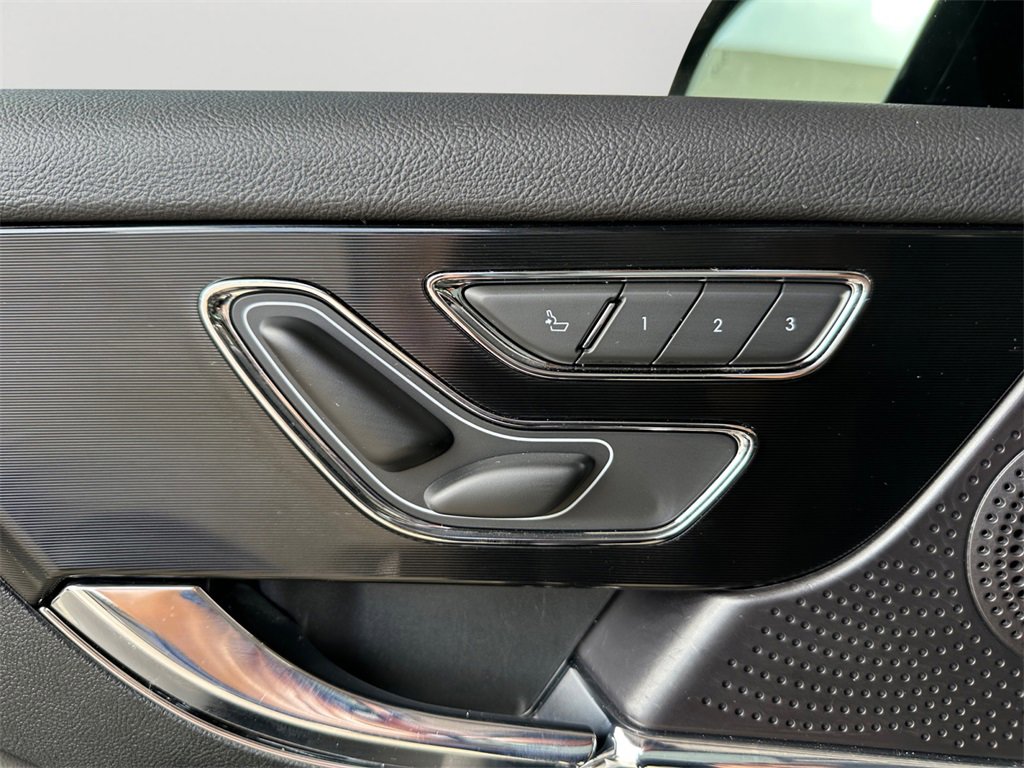 Used 2025 Lincoln Corsair FWD w/ Equipment Group 101A image 25