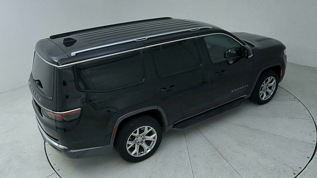 Used 2022 Jeep Wagoneer Series II AWD/4WD image 16