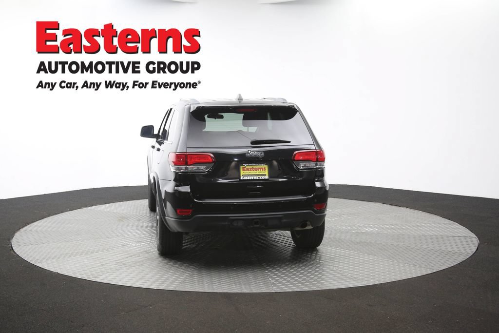 Used 2021 Jeep Grand Cherokee Laredo AWD/4WD image 39