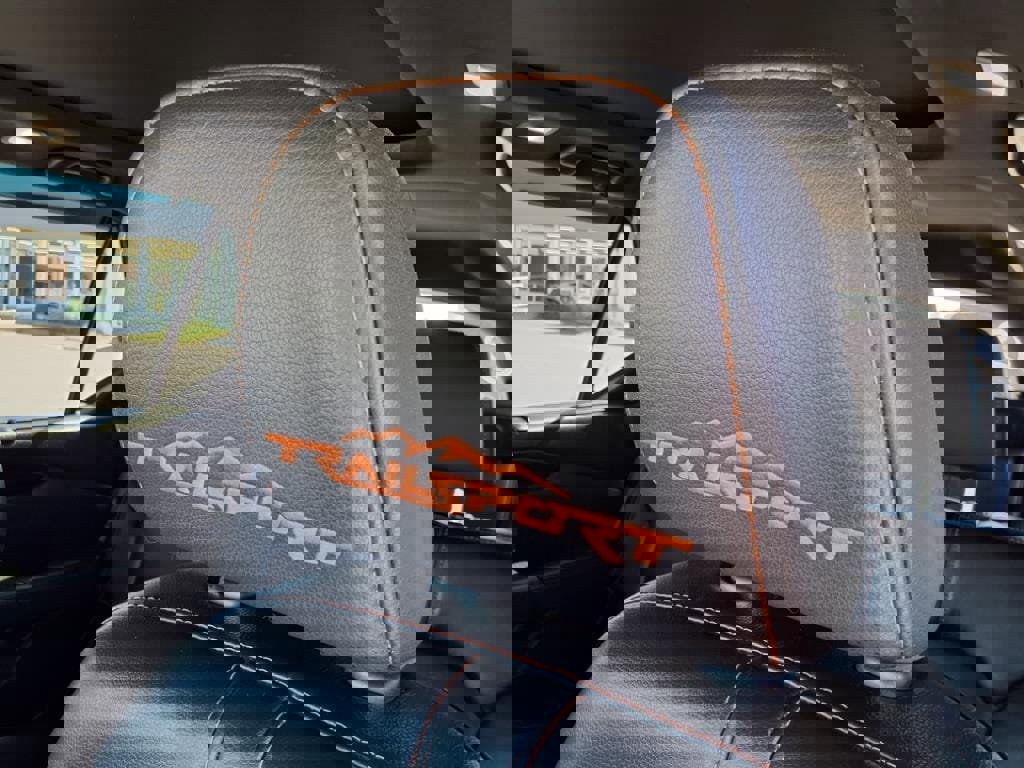 Used 2024 Honda Pilot TrailSport image 21