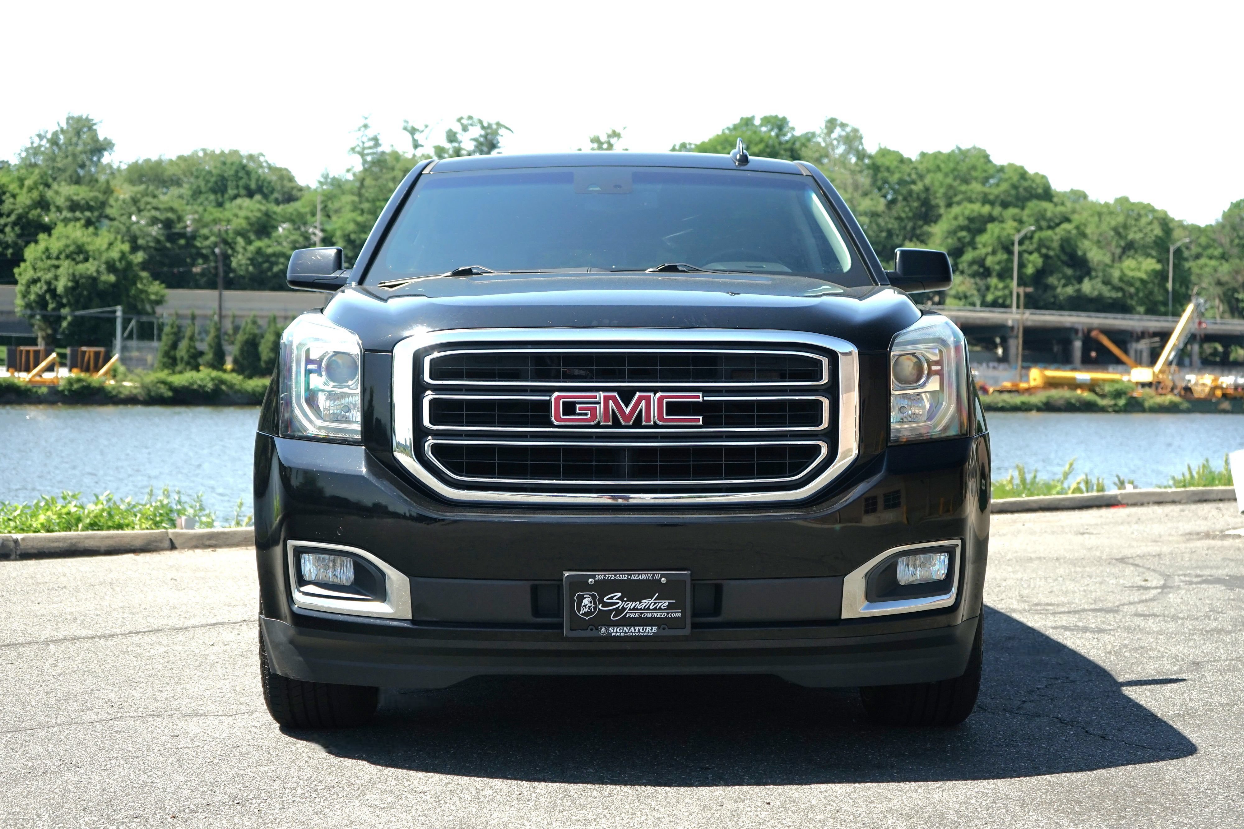 Used 2019 GMC Yukon SLT w/ Open Road Package AWD/4WD image 7