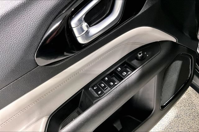 Used 2025 Jeep Compass Limited AWD/4WD image 42