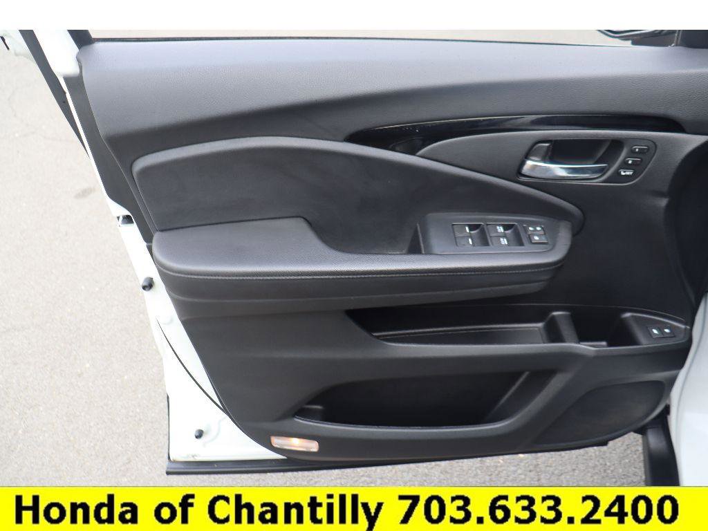 Used 2021 Honda Pilot Touring image 26