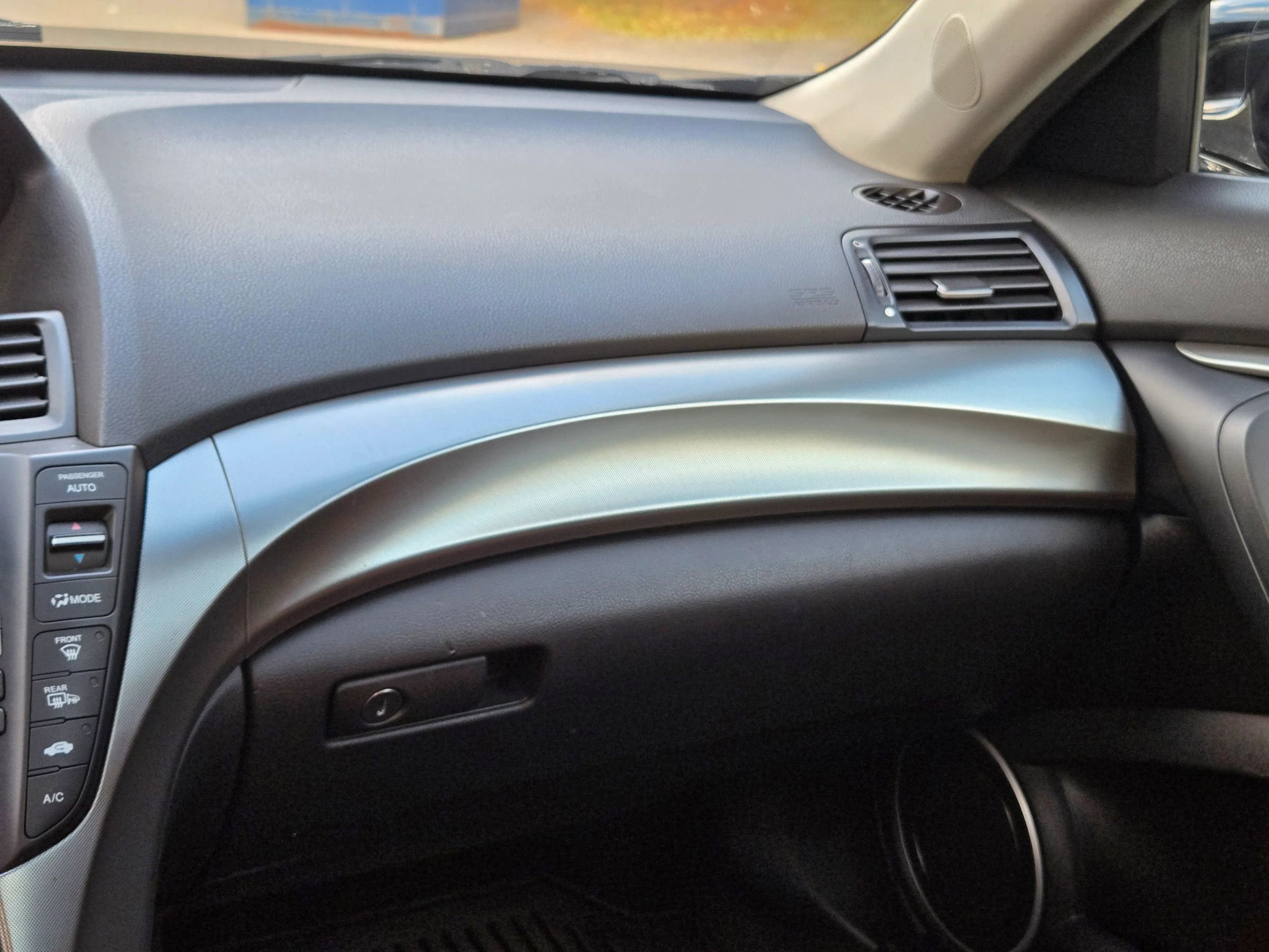 Used 2010 Acura TL SH-AWD image 18