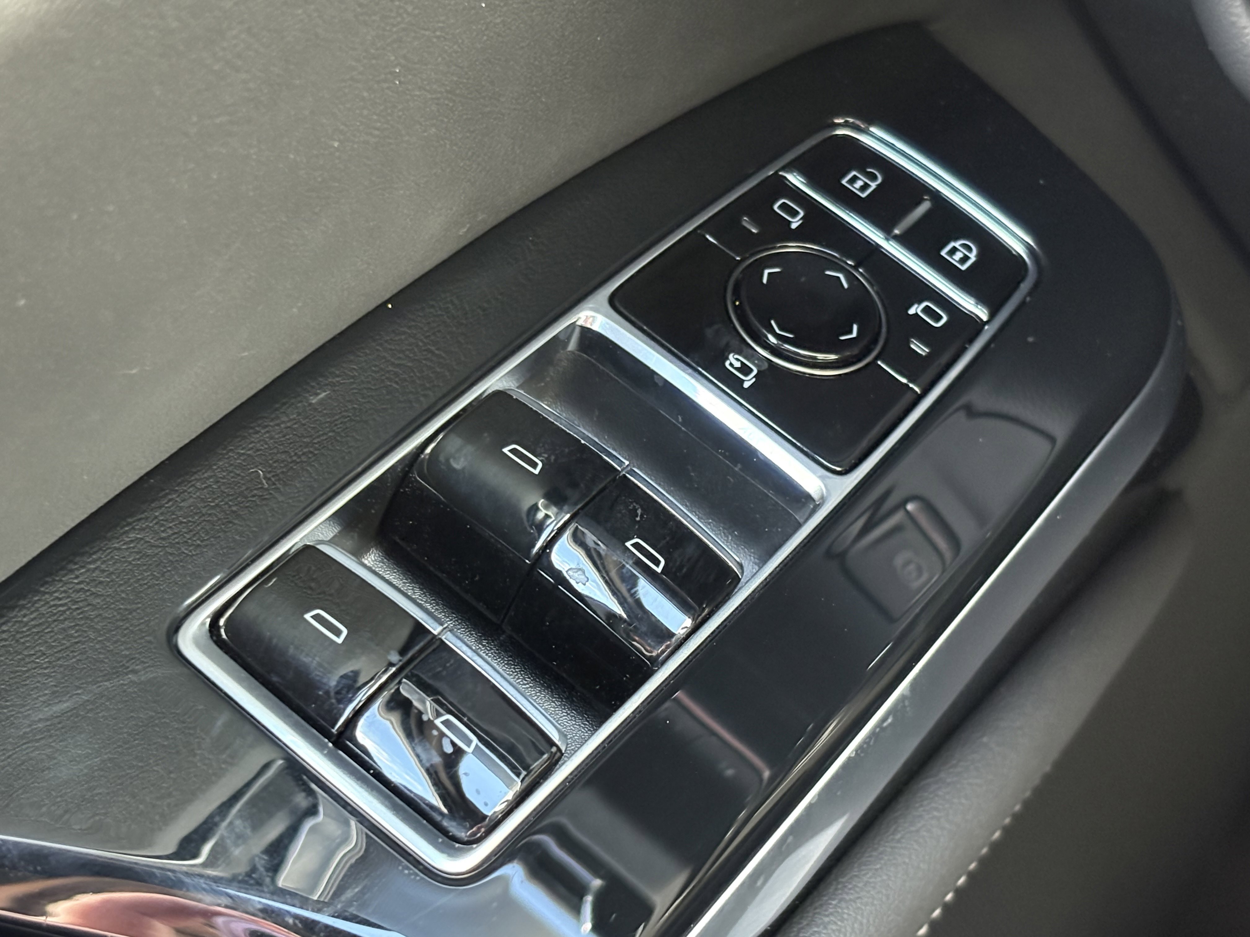 New 2026 Cadillac Escalade Luxury image 34