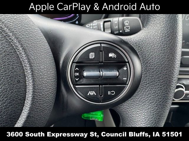 Used 2025 Kia Soul LX FWD image 23