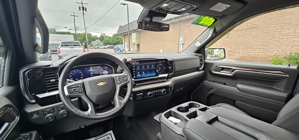 Certified 2026 Chevrolet Silverado 1500 LT AWD/4WD image 13