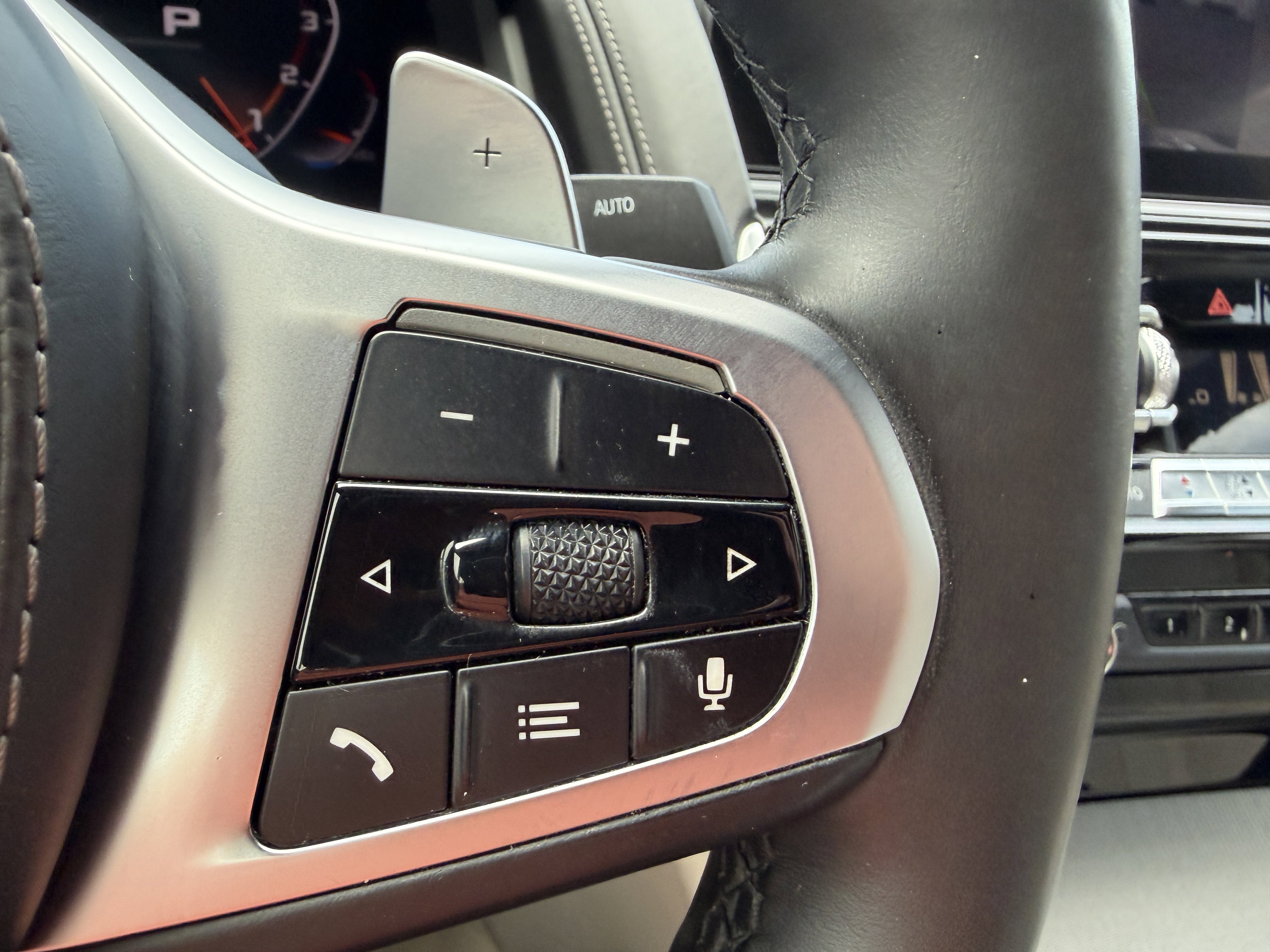 Used 2019 BMW M850i xDrive Convertible image 28