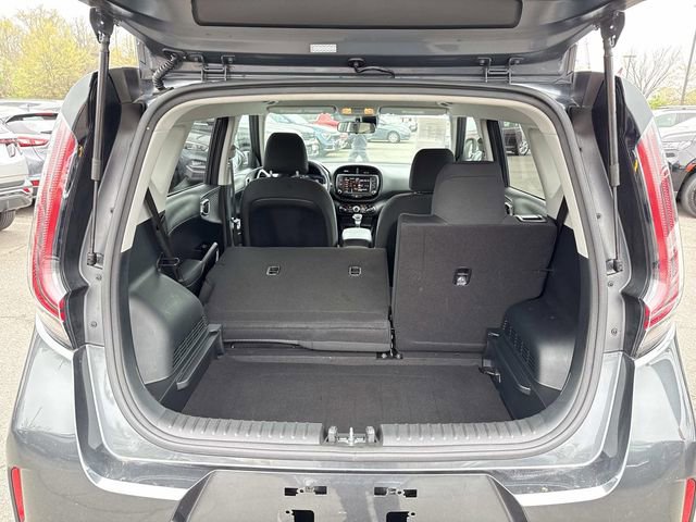 Used 2024 Kia Soul LX w/ Option Group 015 image 12