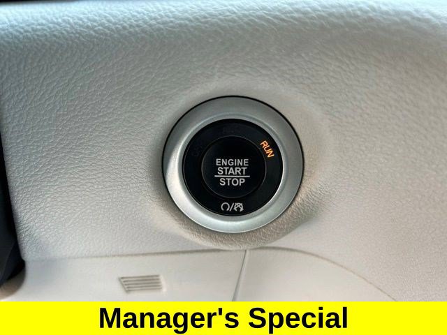 Used 2024 Chrysler Pacifica Touring-L FWD image 19