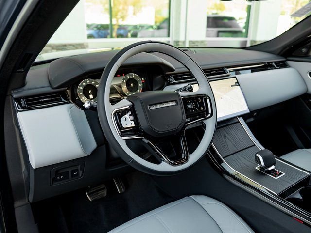New 2026 Land Rover Range Rover Velar Dynamic SE image 16