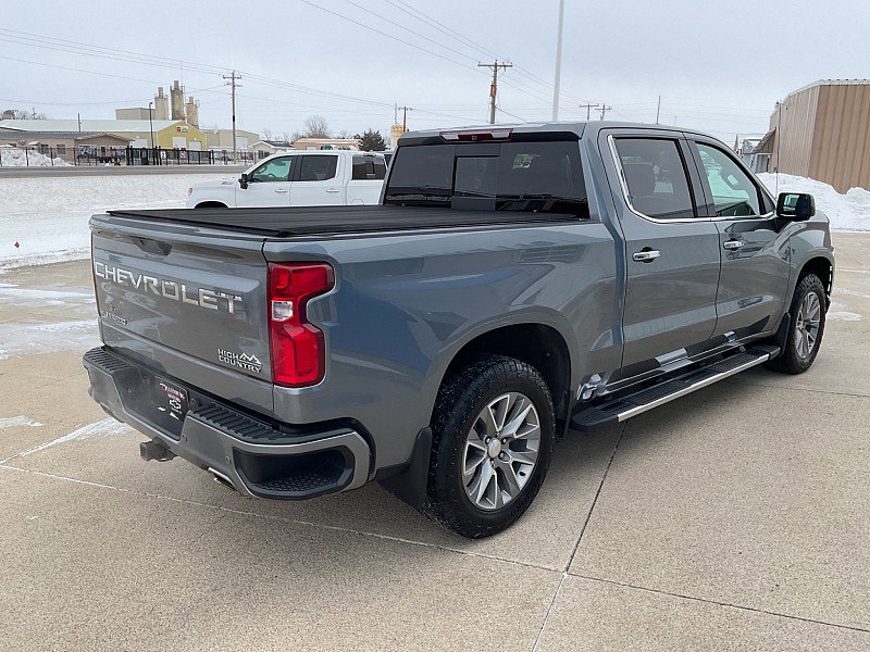 Used 2019 Chevrolet Silverado 1500 High Country w/ Technology Package image 6