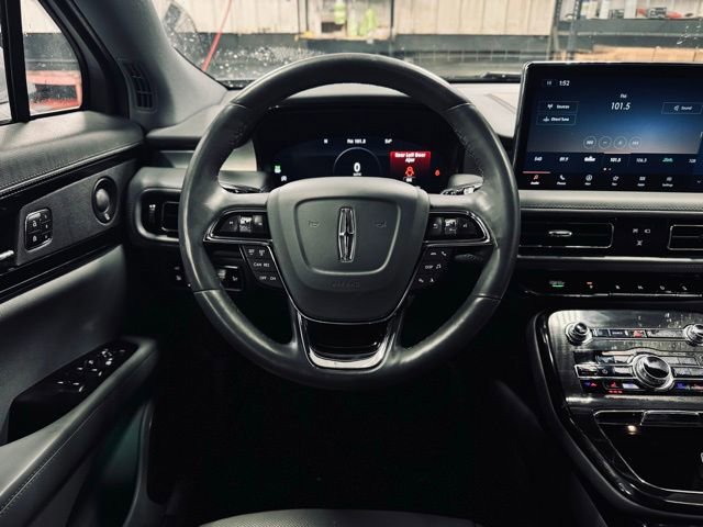 Used 2023 Lincoln Nautilus Reserve w/ Luxury Package image 27