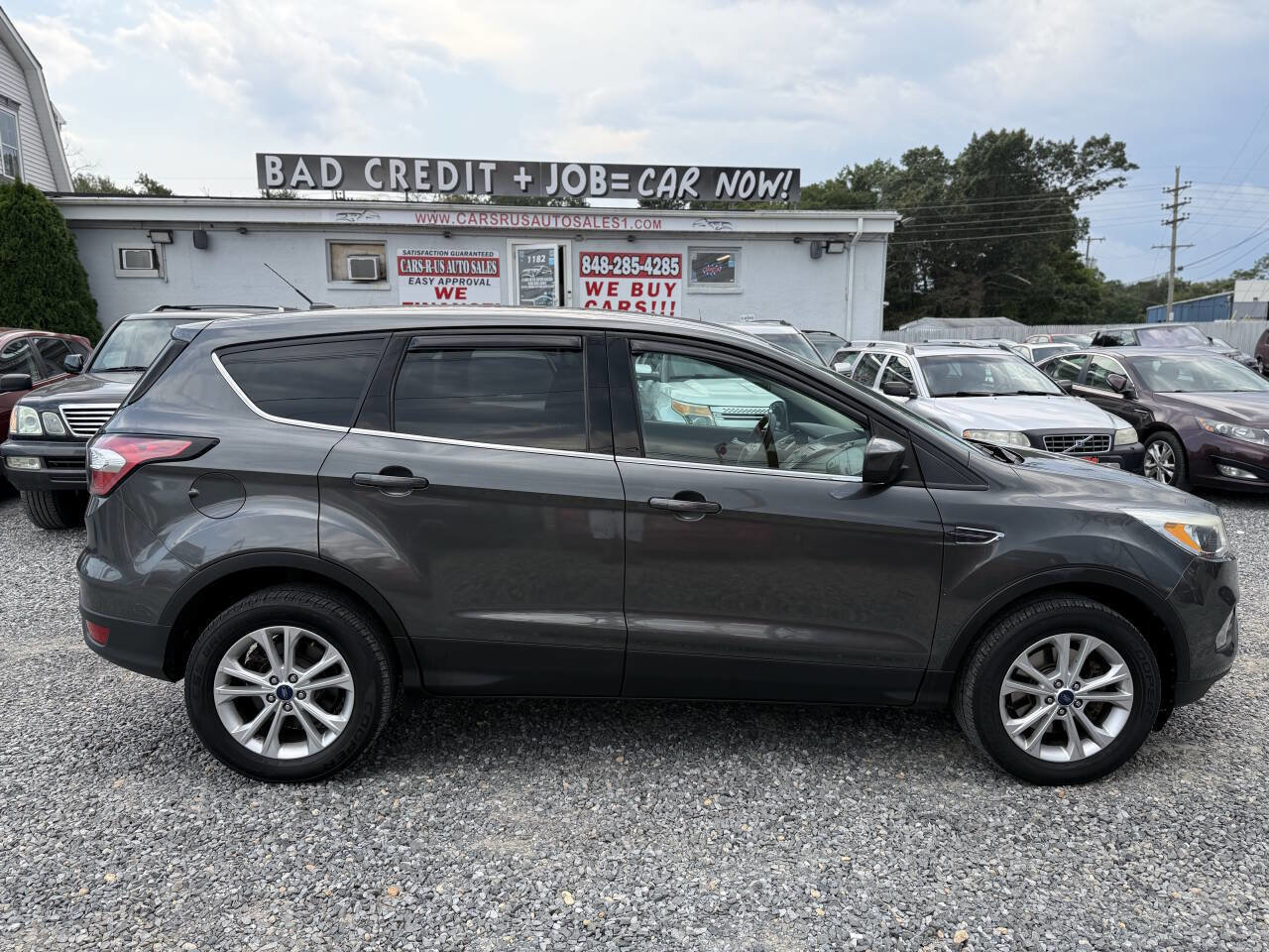 Used 2017 Ford Escape SE w/ SE Cold Weather Package image 4