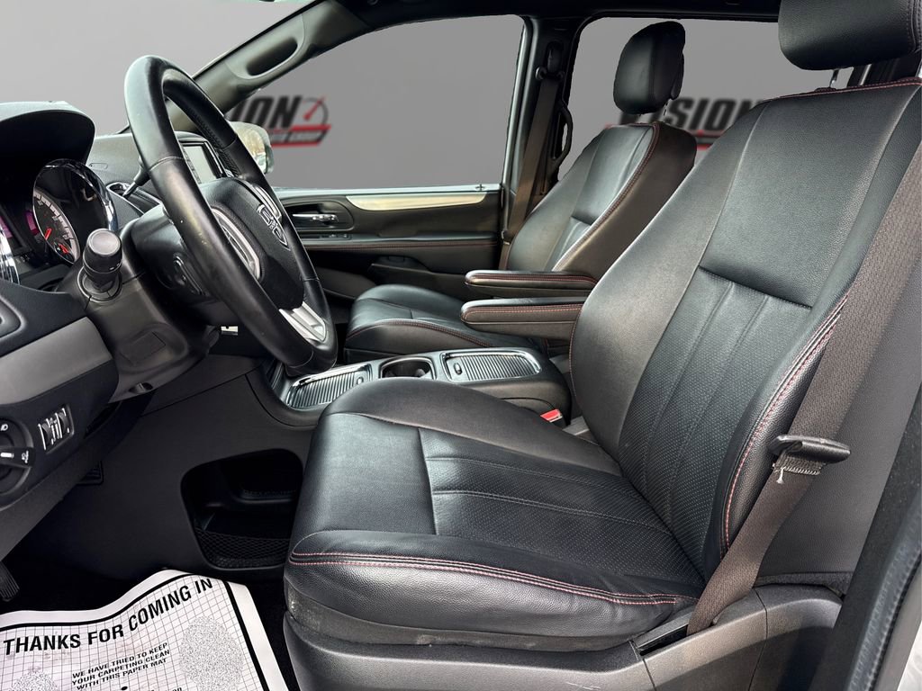 Used 2018 Dodge Grand Caravan GT image 9