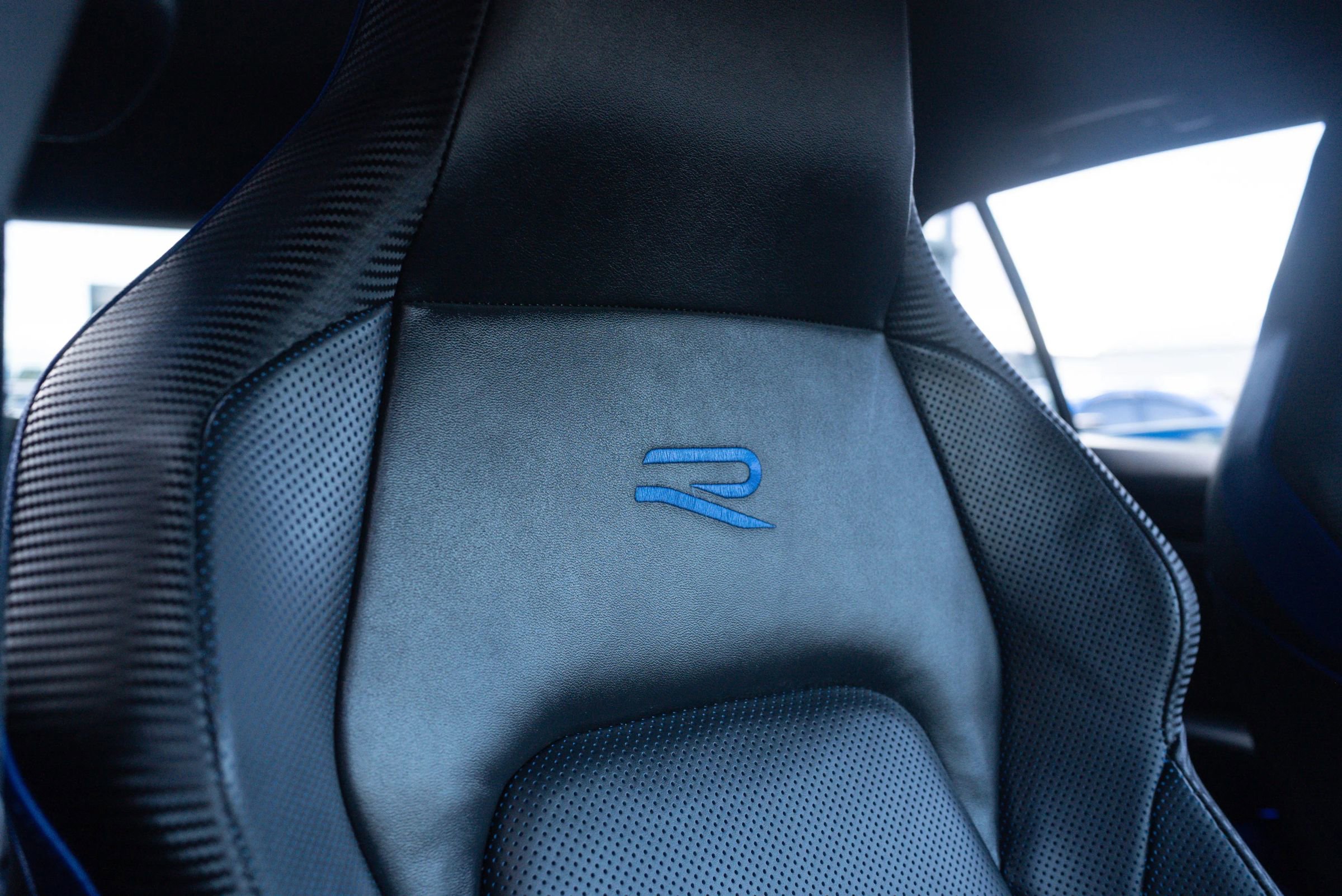Used 2023 Volkswagen Golf 20th Anniversary Edition AWD/4WD image 25