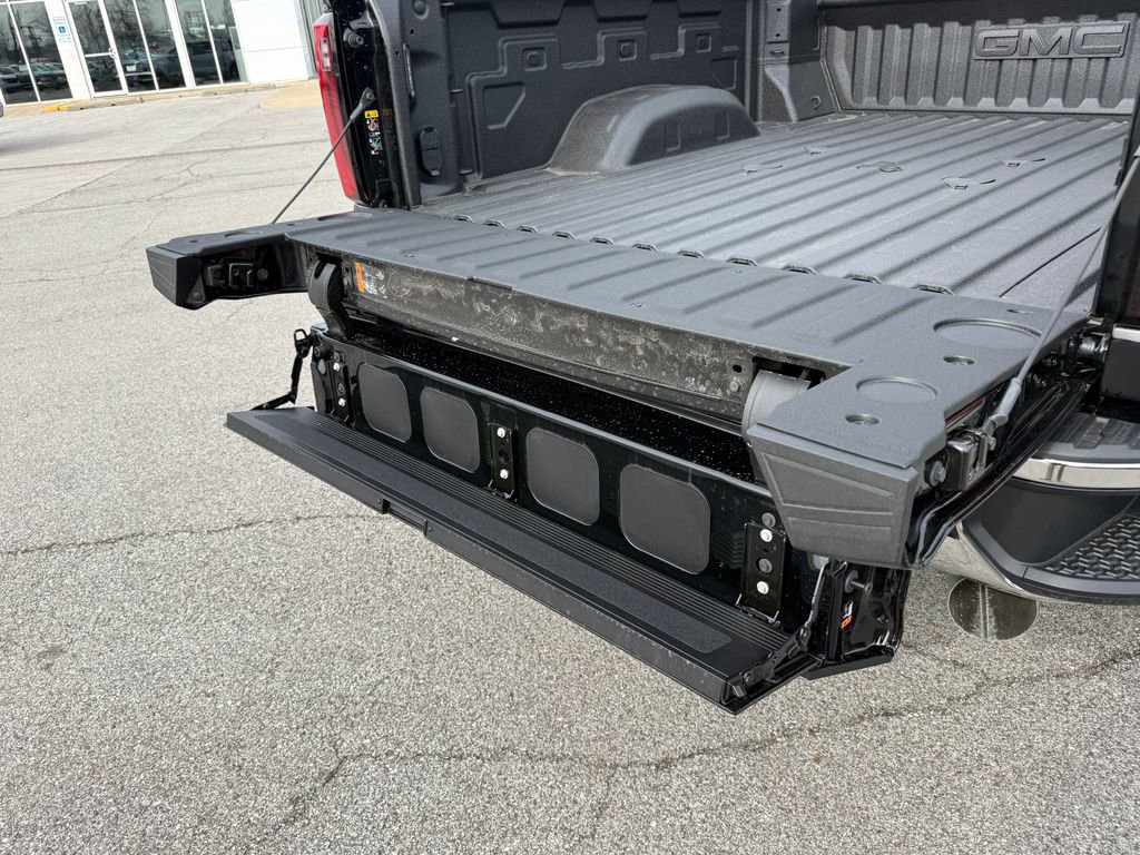 New 2026 GMC Sierra 2500 SLT w/ SLT Premium Package image 6