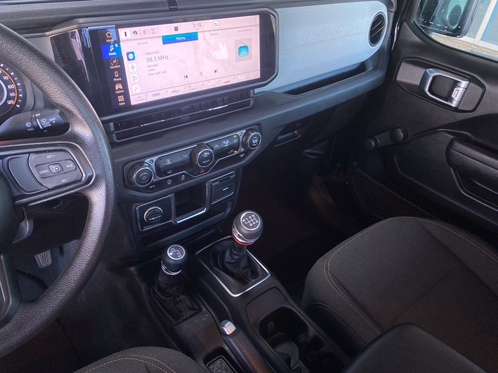Used 2024 Jeep Gladiator Sport AWD/4WD image 22