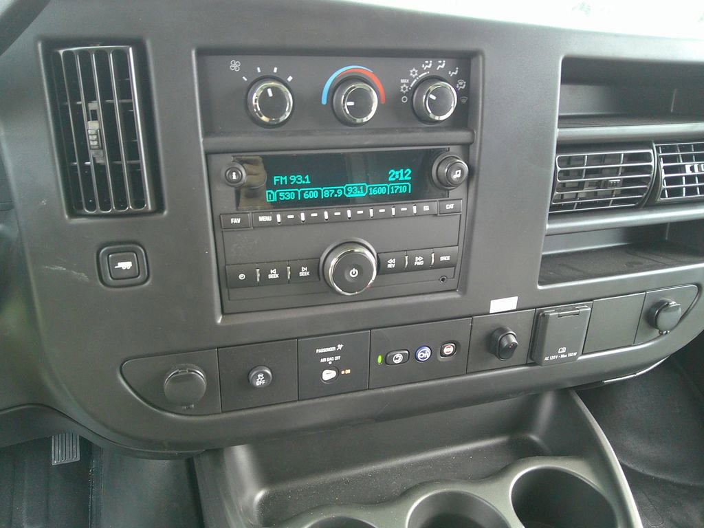 New 2025 GMC Savana 3500 w/ Power Convenience Package image 19