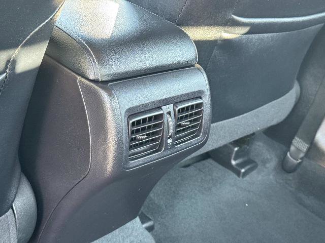 Used 2017 Toyota Camry XLE image 24