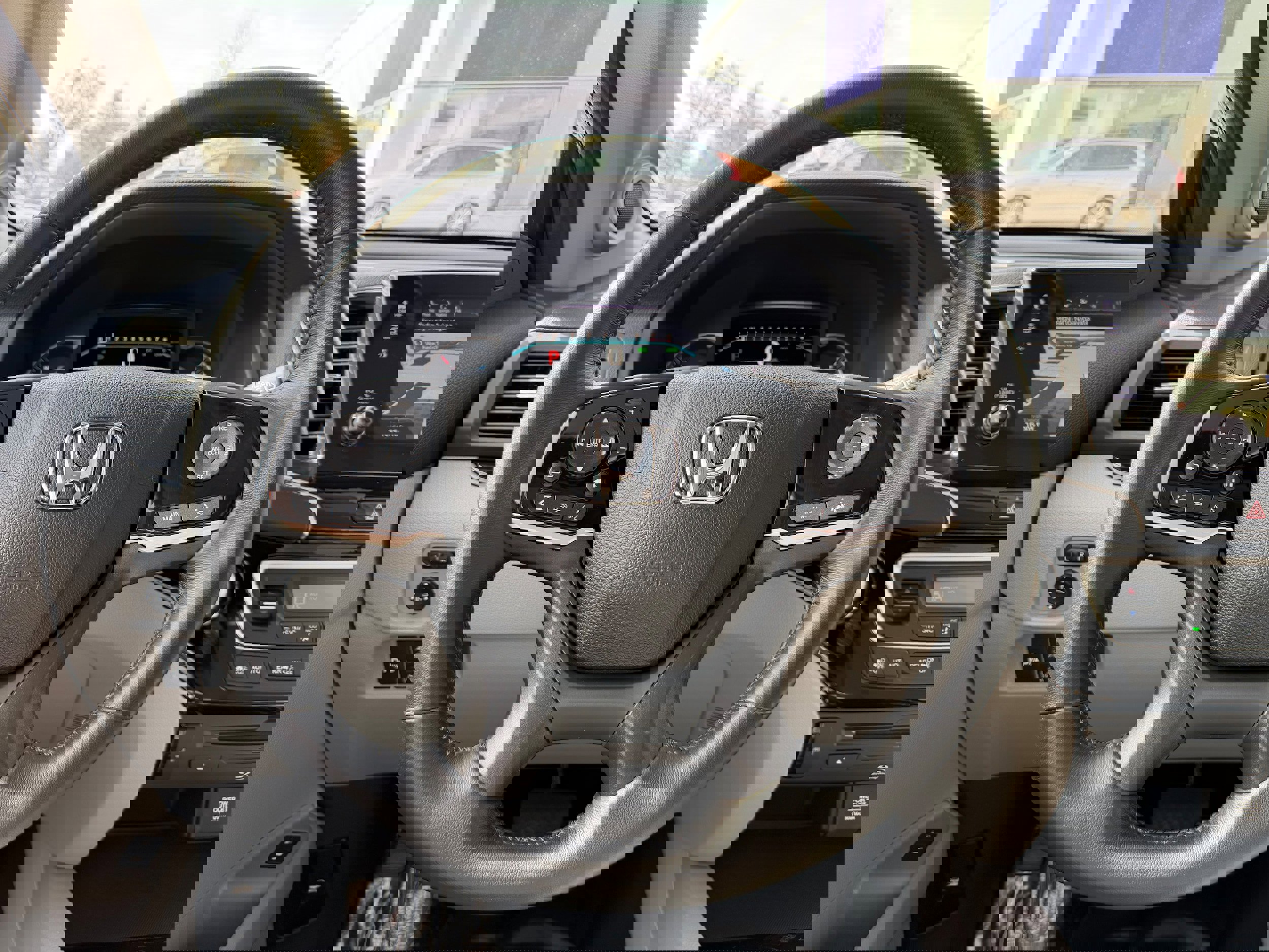 Used 2021 Honda Pilot Touring image 17