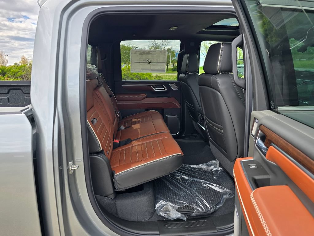 Used 2026 GMC Sierra 2500 Denali Ultimate w/ Snow Plow Prep/Camper Package AWD/4WD image 33