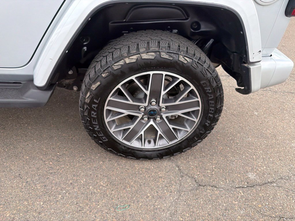 Used 2024 Jeep Wrangler High Altitude AWD/4WD image 32