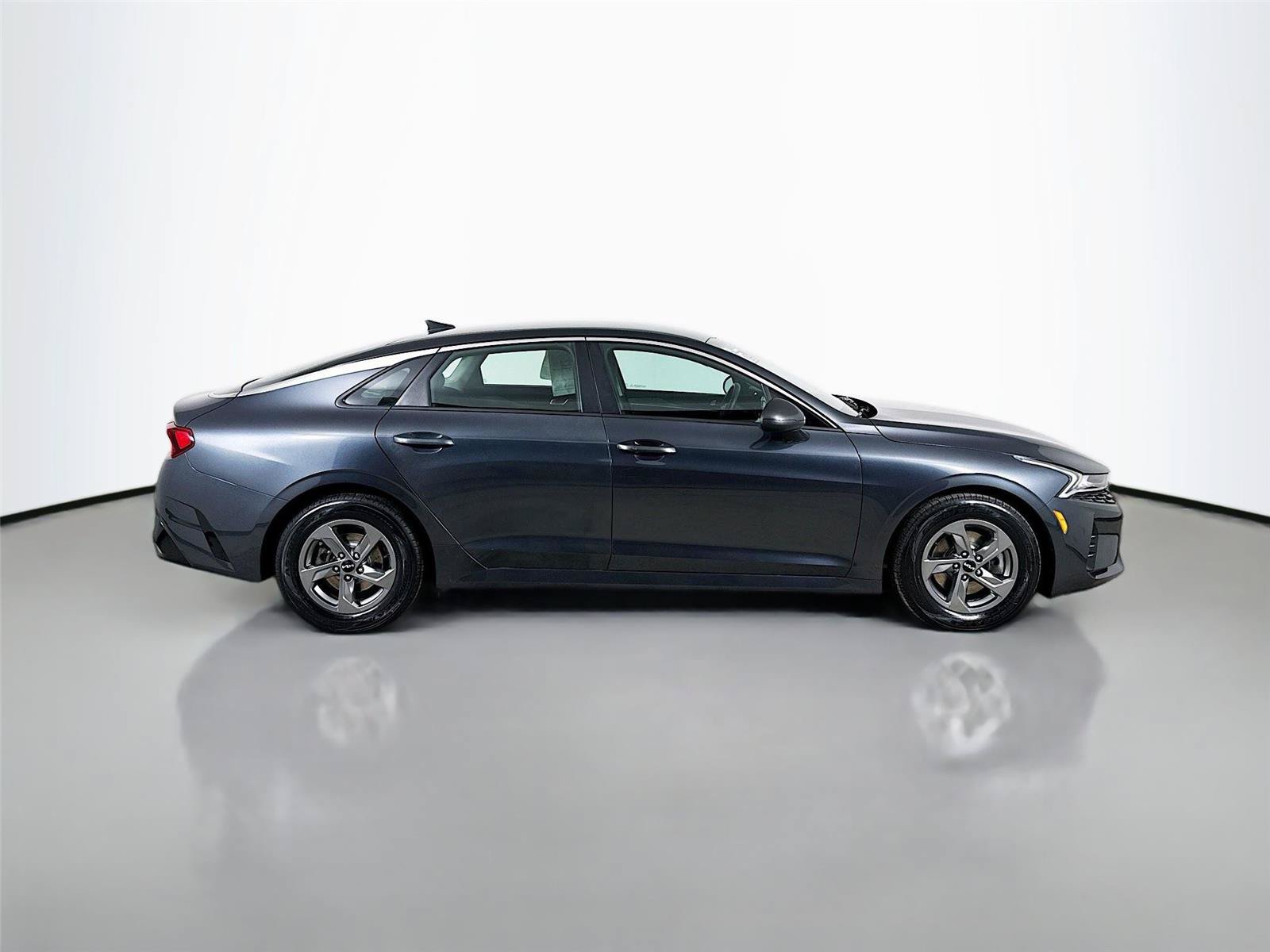 Used 2022 Kia K5 LXS image 10