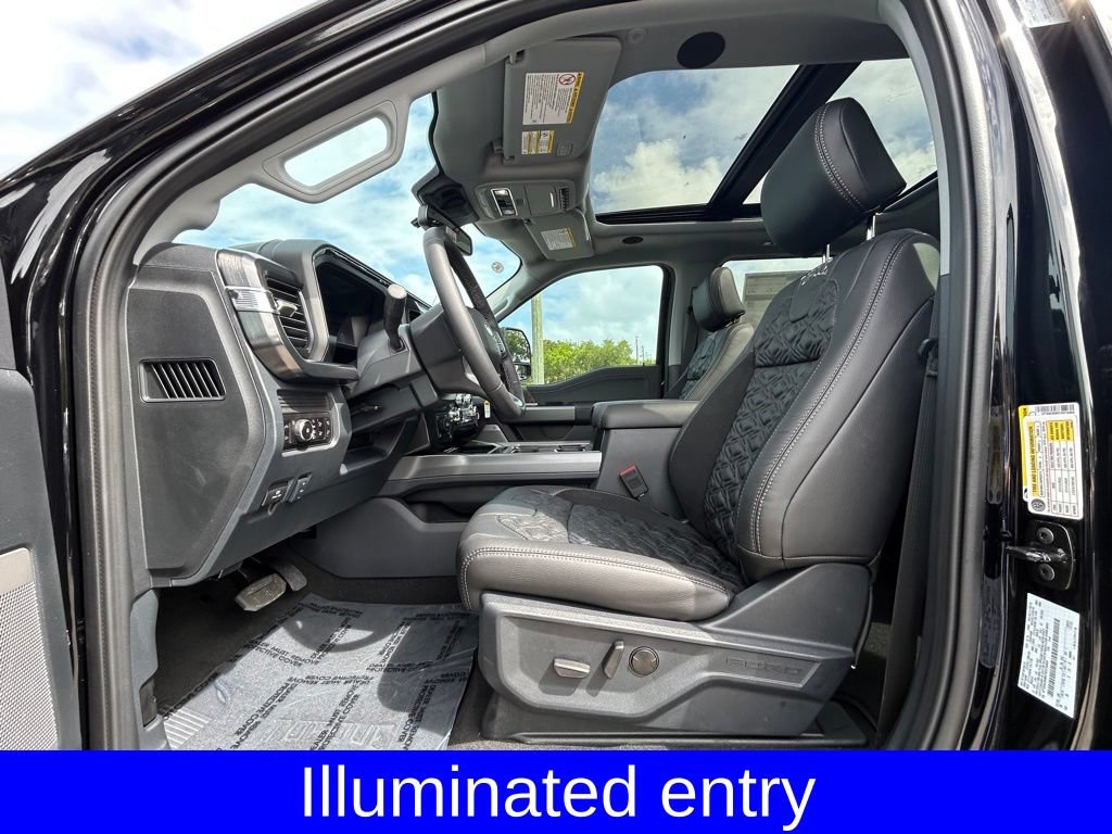 New 2026 Ford F250 Lariat w/ Black Appearance Package AWD/4WD image 10