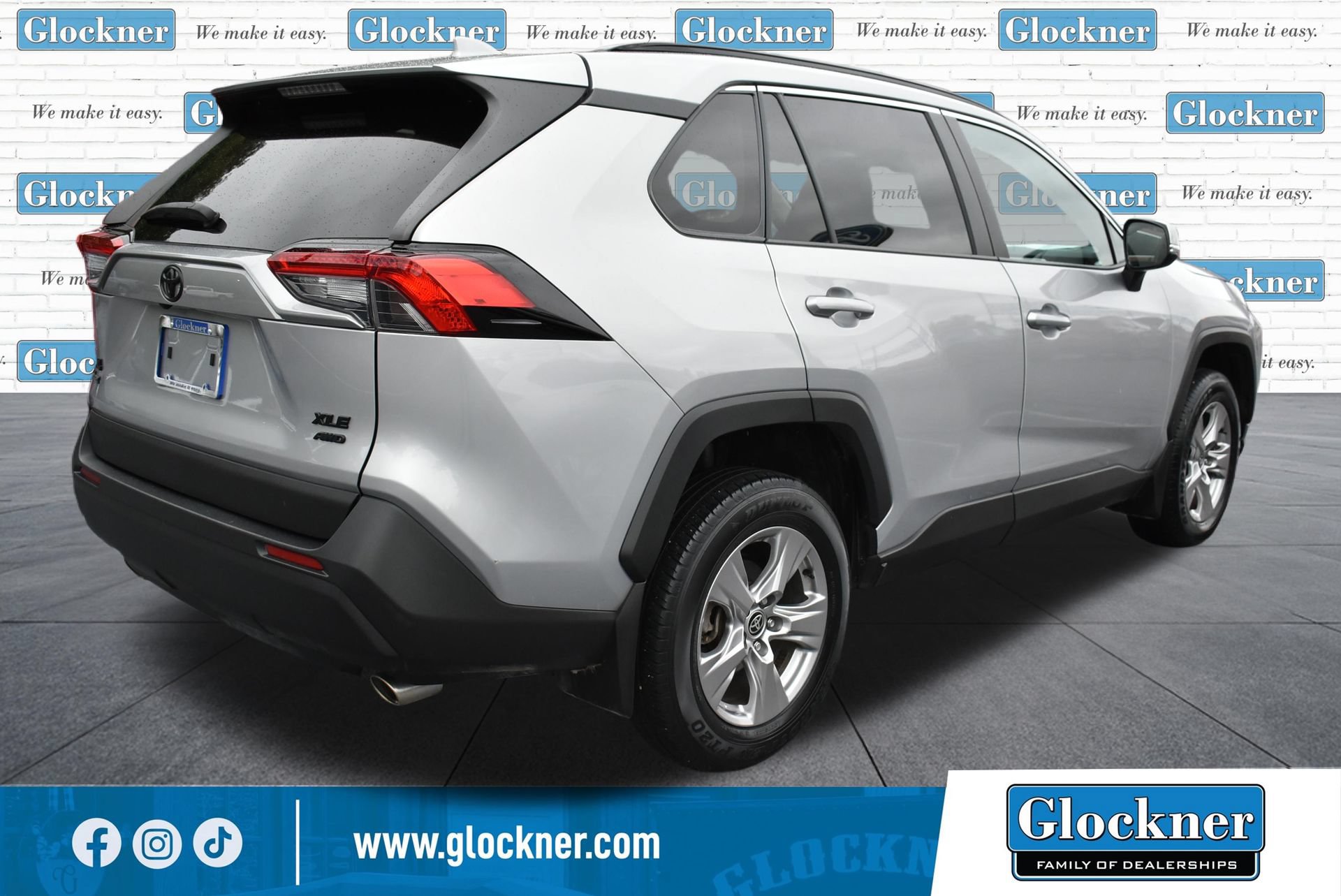 Used 2022 Toyota RAV4 XLE AWD/4WD image 14