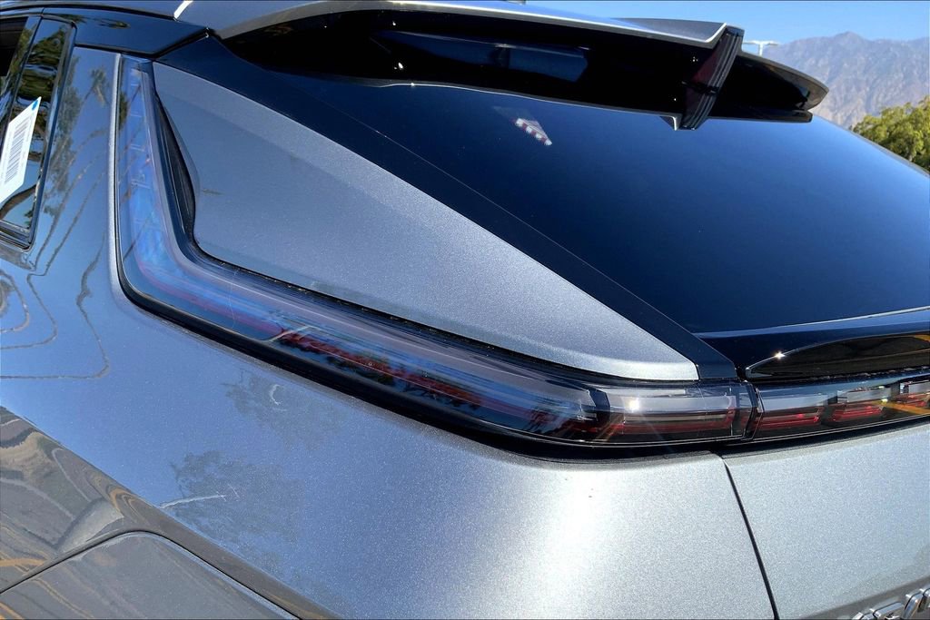 New 2026 Cadillac Lyriq Sport image 15