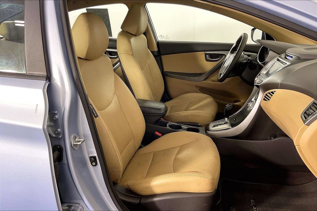 Used 2011 Hyundai Elantra Limited w/ Premium Pkg 5 FWD image 10