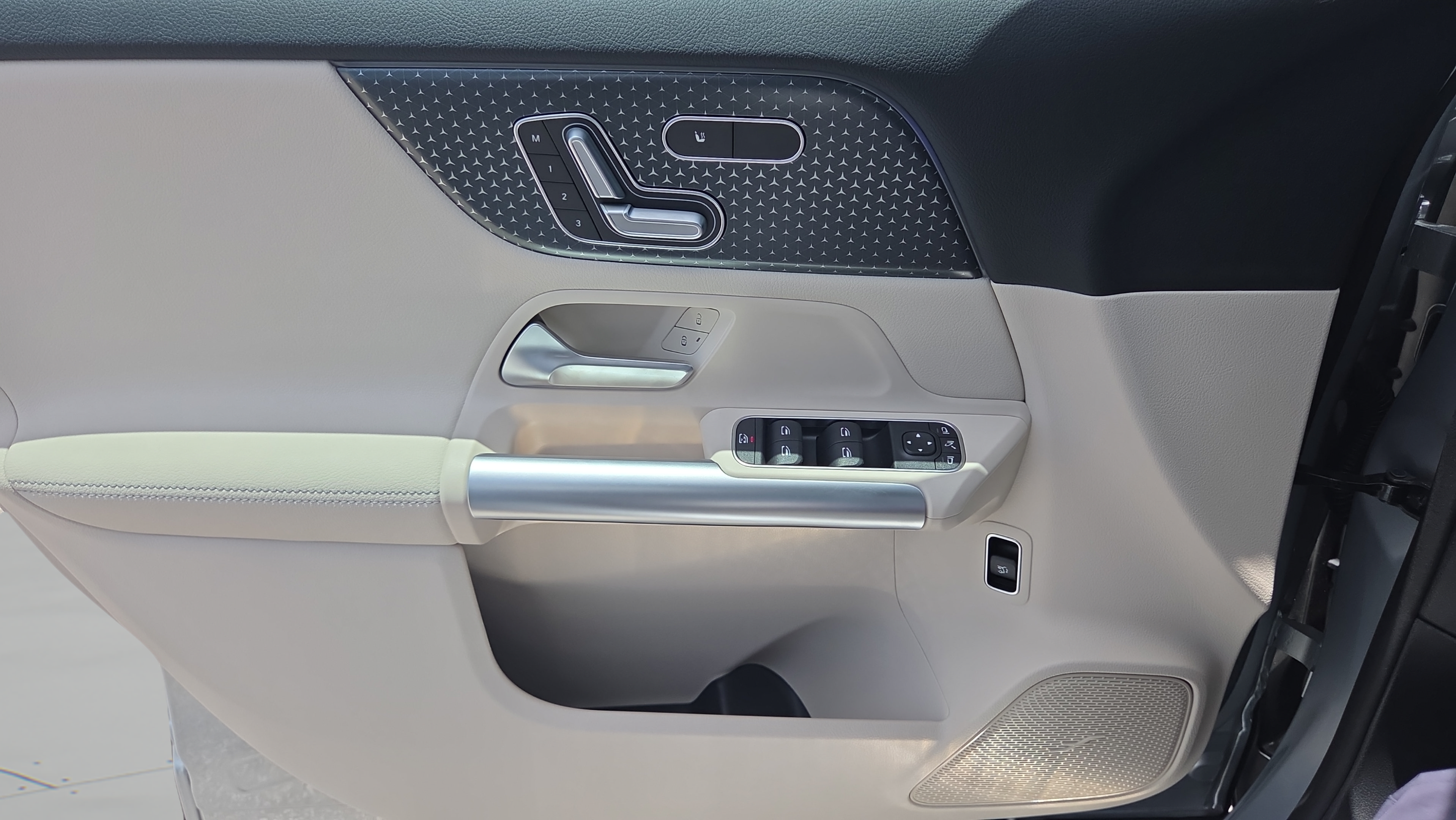 New 2026 Mercedes-Benz GLA 250 image 33