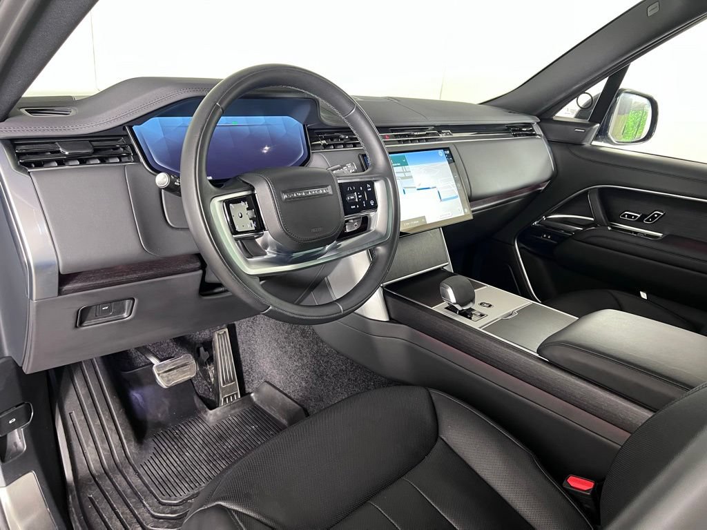 Used 2024 Land Rover Range Rover SE AWD/4WD image 4
