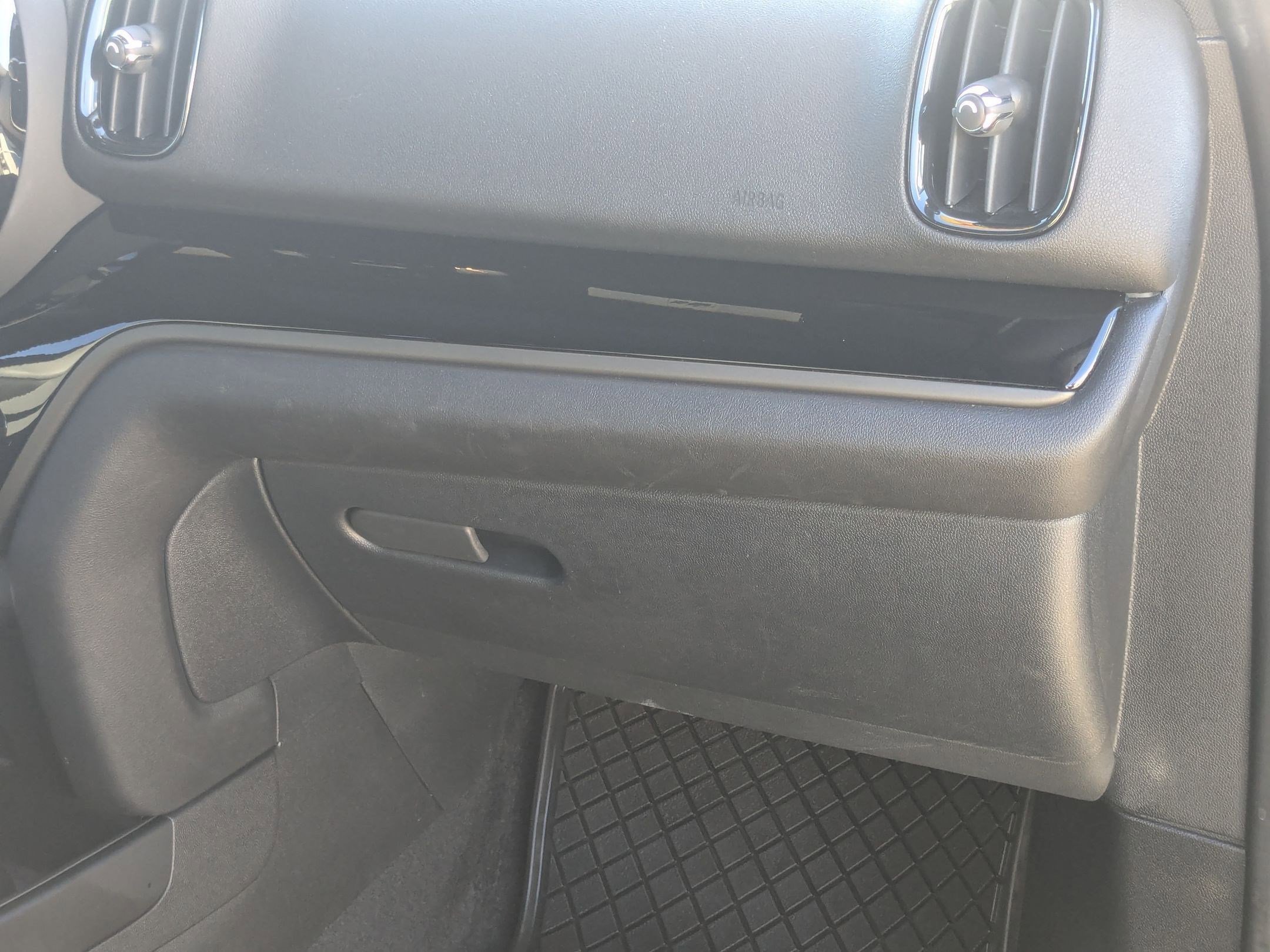 Used 2022 MINI Cooper Countryman SE w/ Premium Package image 21