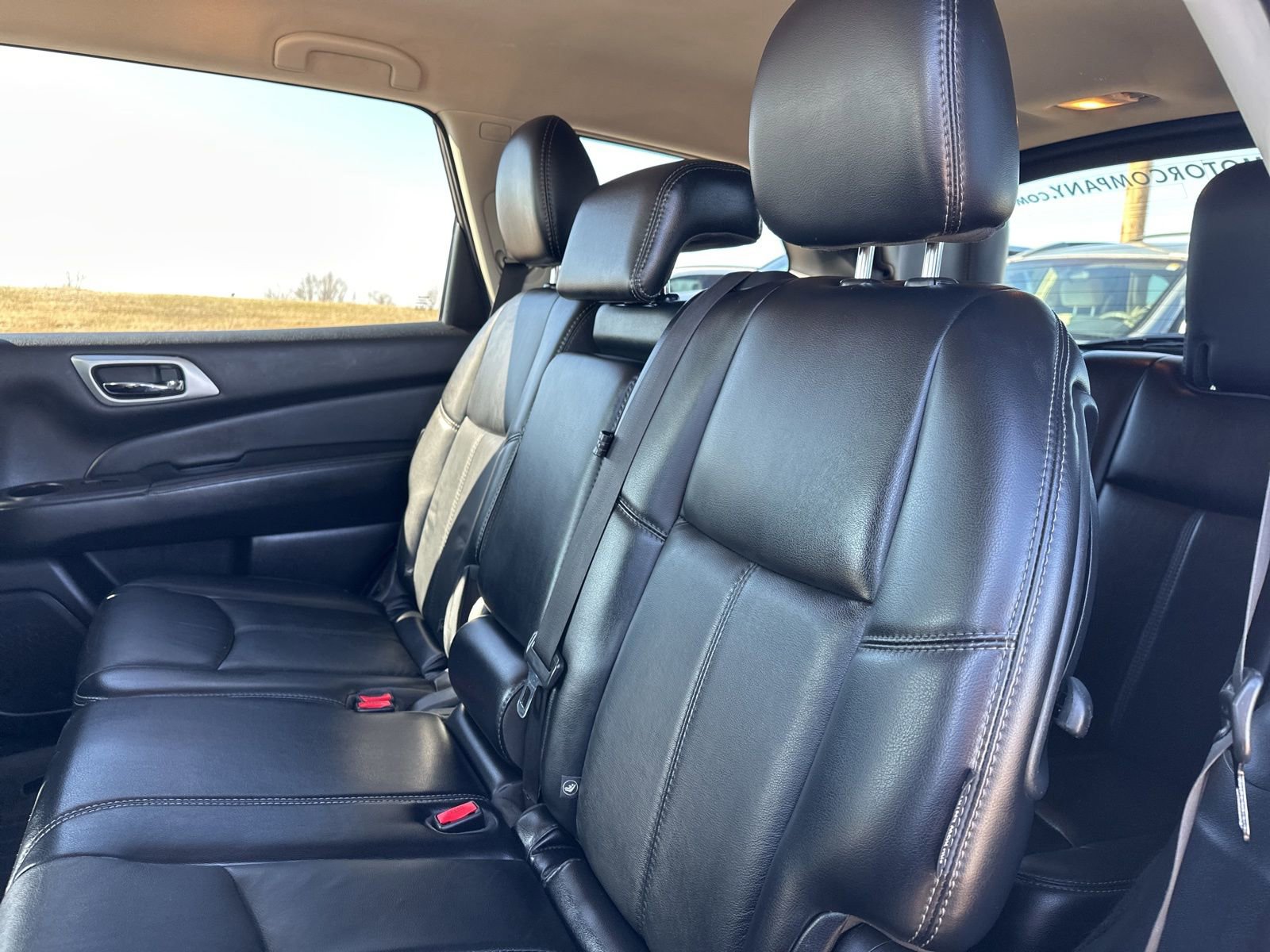 Used 2019 Nissan Pathfinder SL AWD/4WD image 22