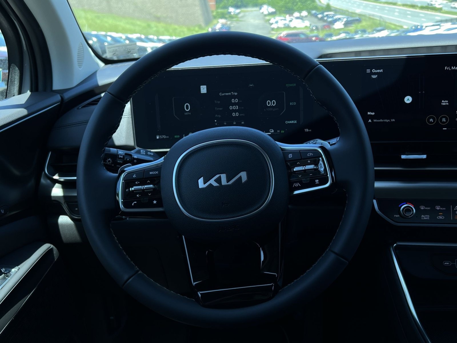 New 2026 Kia Carnival SX w/ SX Dark Edition Package FWD image 31