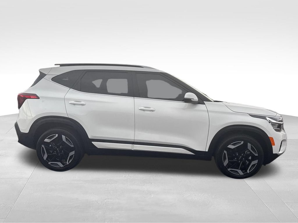 Used 2026 Kia Seltos SX w/ SX Sunroof Package AWD/4WD image 7