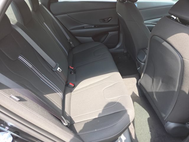 New 2026 Hyundai Elantra Sport FWD image 18