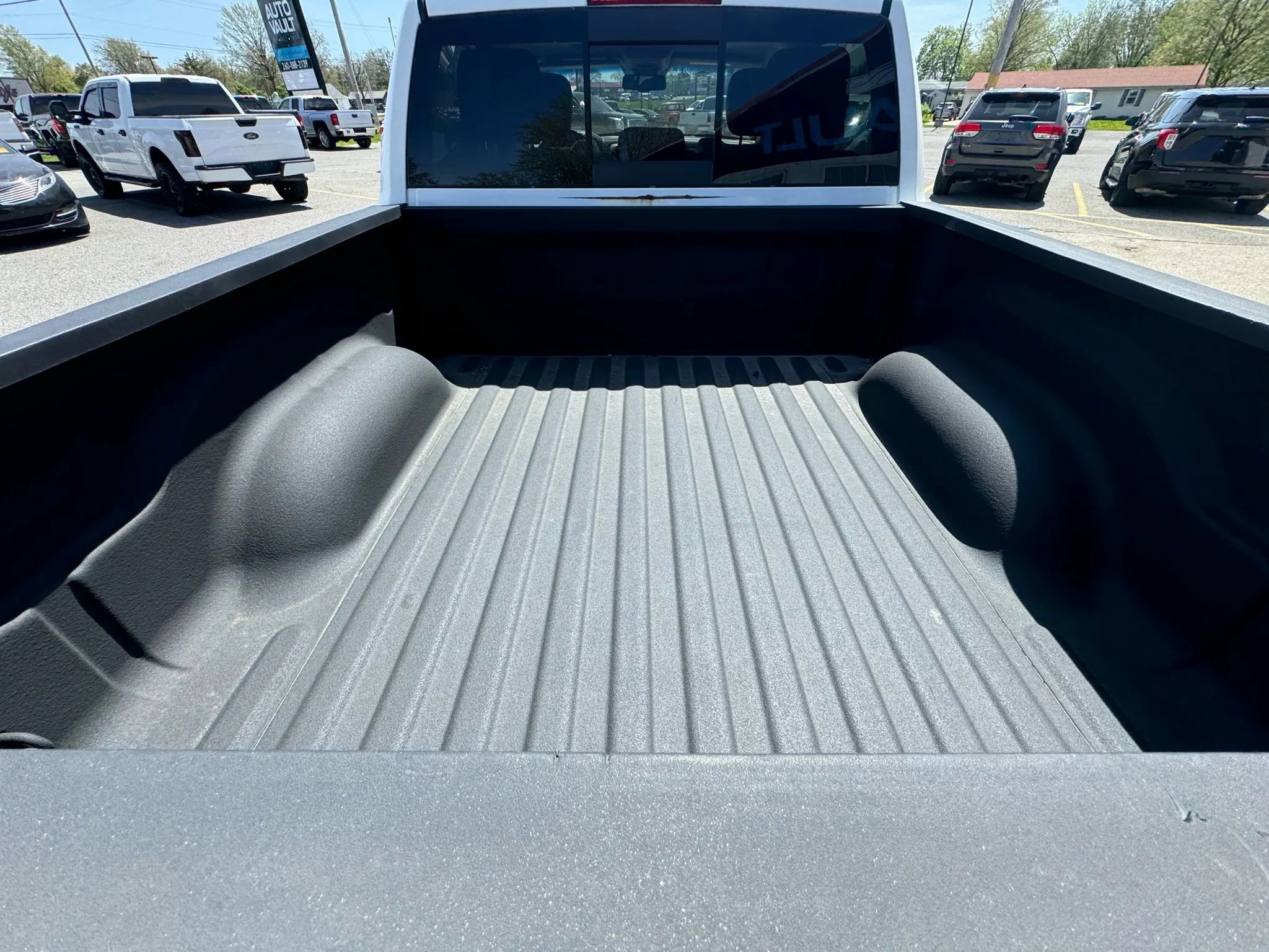 Used 2014 RAM 1500 Laramie Longhorn w/ Convenience Group image 19