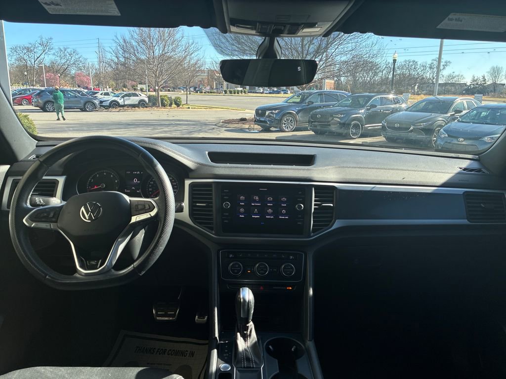 Used 2021 Volkswagen Atlas Cross Sport SE image 24