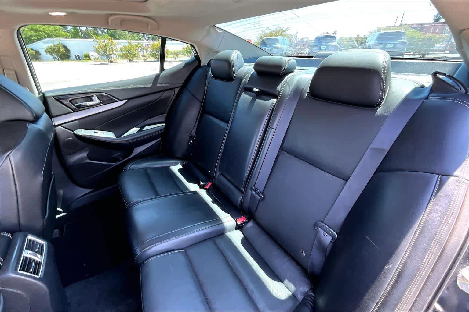 Used 2016 Nissan Maxima 3.5 SL FWD image 21