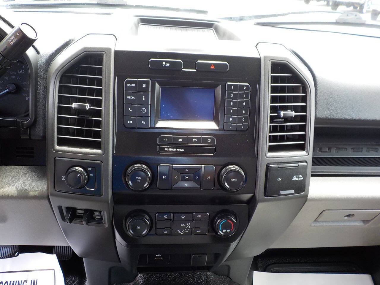 Used 2022 Ford F250 XL w/ Power Equipment Group RWD image 19
