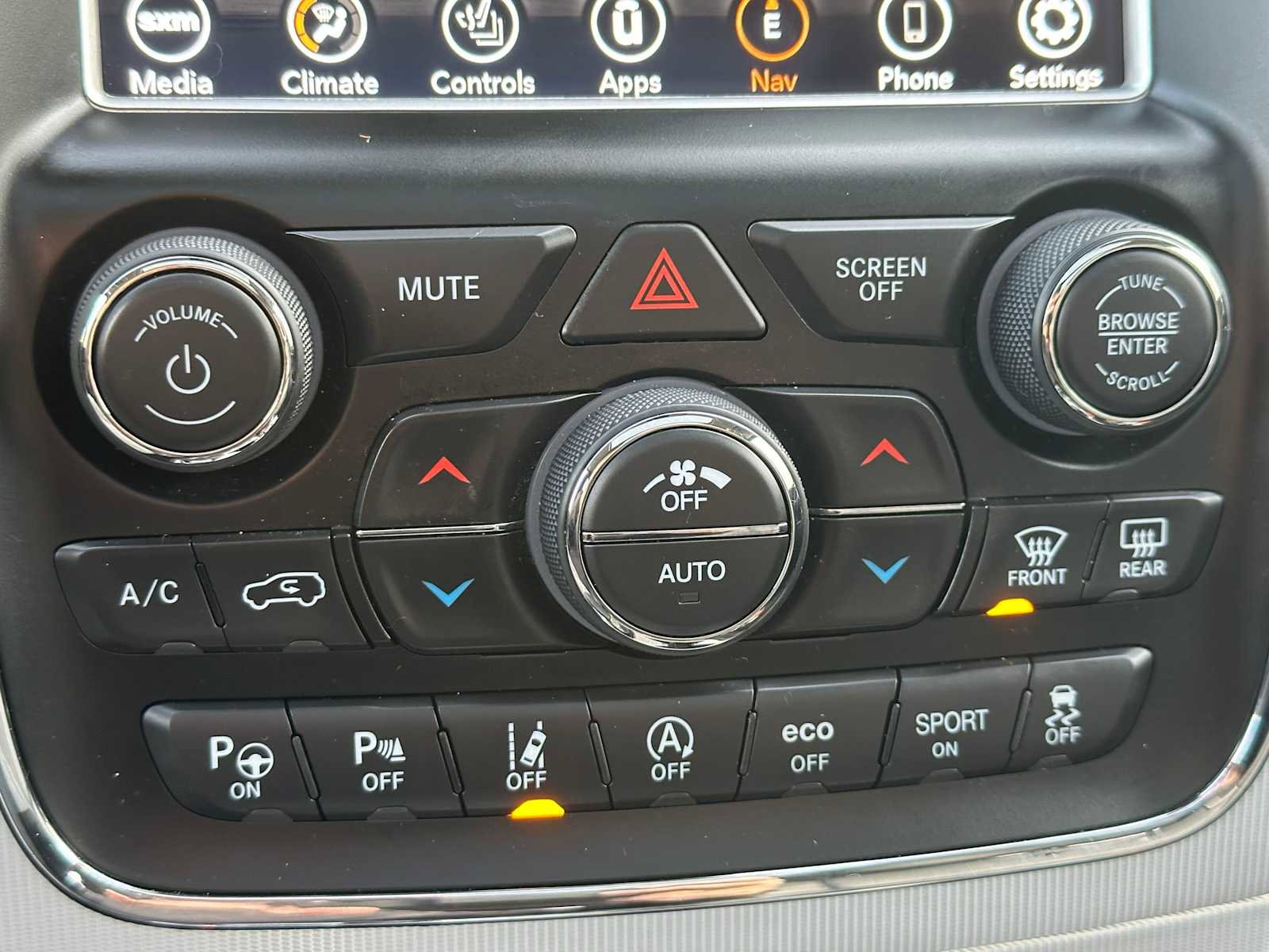 Used 2018 Jeep Grand Cherokee Summit w/ Platinum Series Group image 29